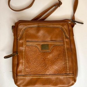 B.O.C BOC Born Concepts Darnell Brown Faux Leather Crossbody Bag Purse